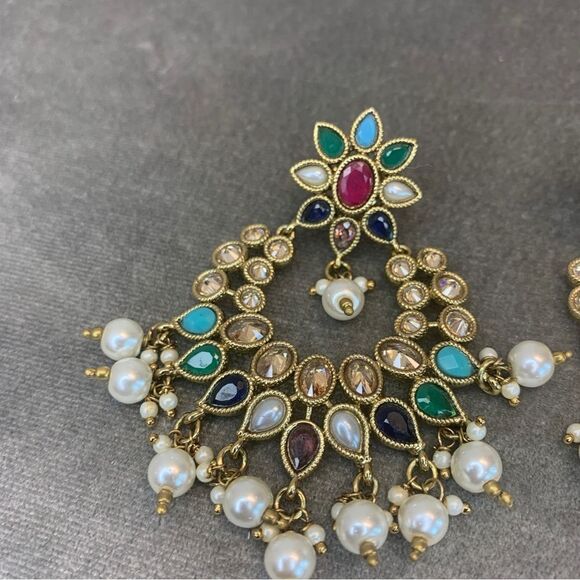 MULTICOLOURED Faux Pearl Costume Jewellery Dangling Earrings - Picture 5 of 8